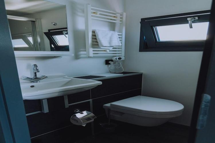 Modern Houseboat With Air Conditioning Located In Marina Uitgeest