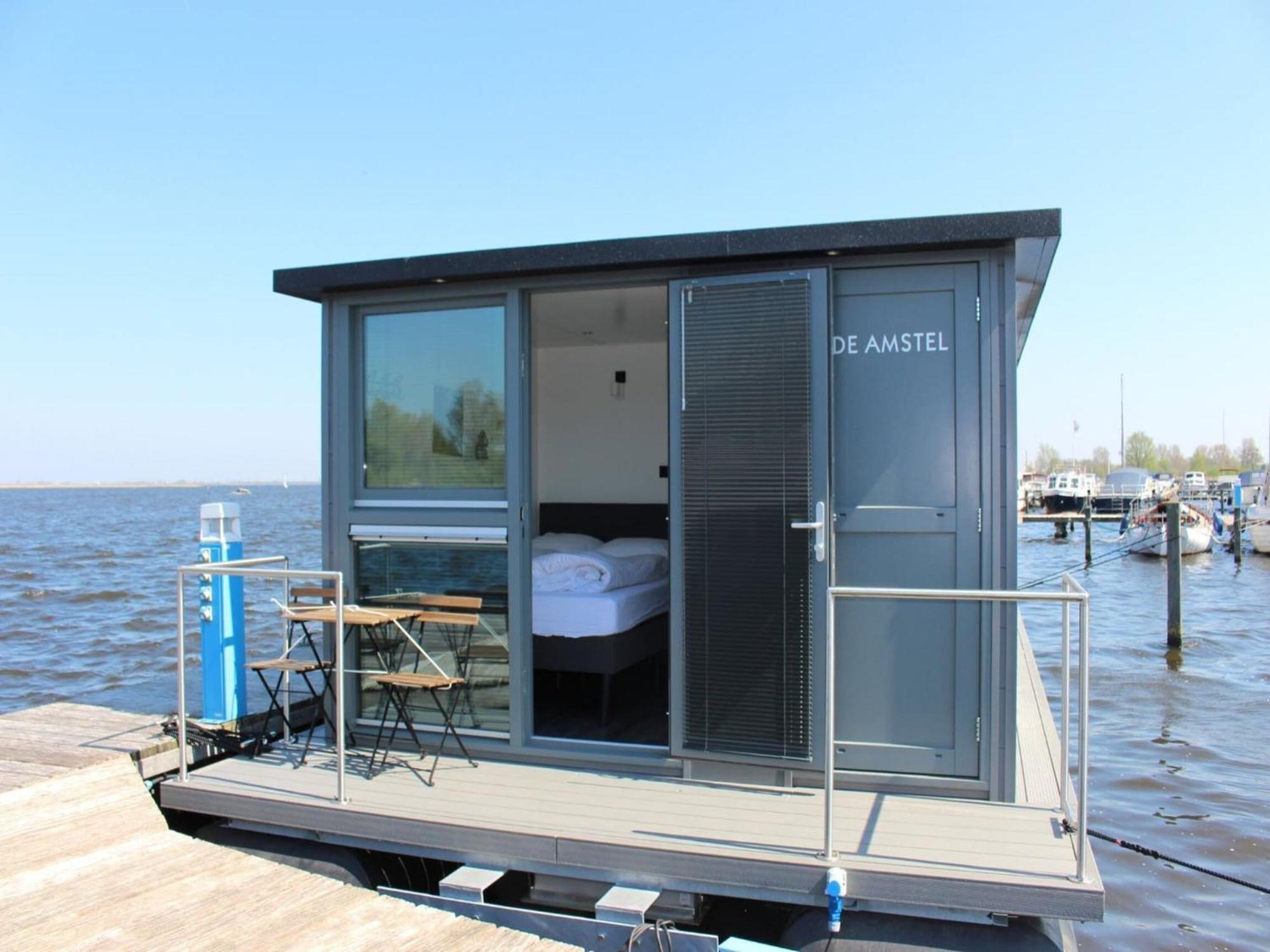 Modern Houseboat With Air Conditioning Located In Marina 3* Uitgeest
